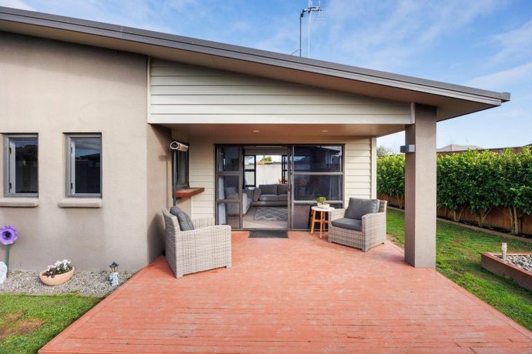 Photo of property in 65a Rosalie Terrace, Kelvin Grove, Palmerston North, 4414