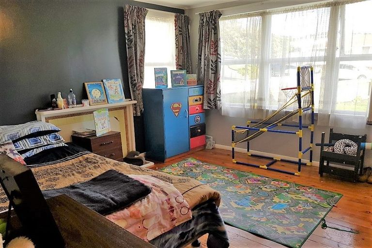 Photo of property in 75 Matatiro Street, Titahi Bay, Porirua, 5022