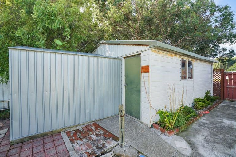 Photo of property in 124 Moulson Street, Strathern, Invercargill, 9812