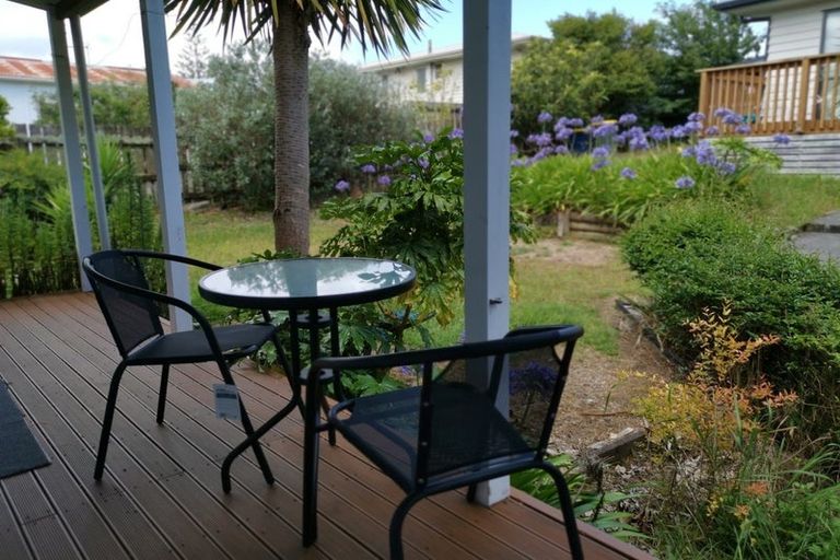Photo of property in 18 Kiernan Place, Kelston, Auckland, 0602