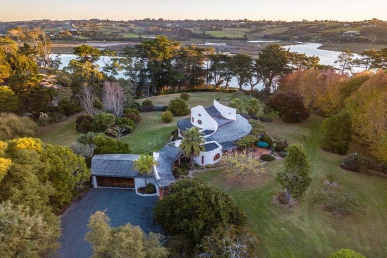 Photo of property in 112 Potts Road, Whitford, Howick, 2571