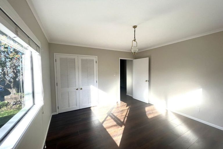 Photo of property in 1/26 East Coast Road, Milford, Auckland, 0620