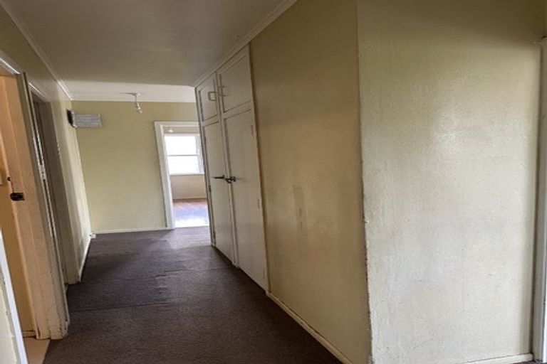 Photo of property in 61 Penrose Road, Mount Wellington, Auckland, 1060