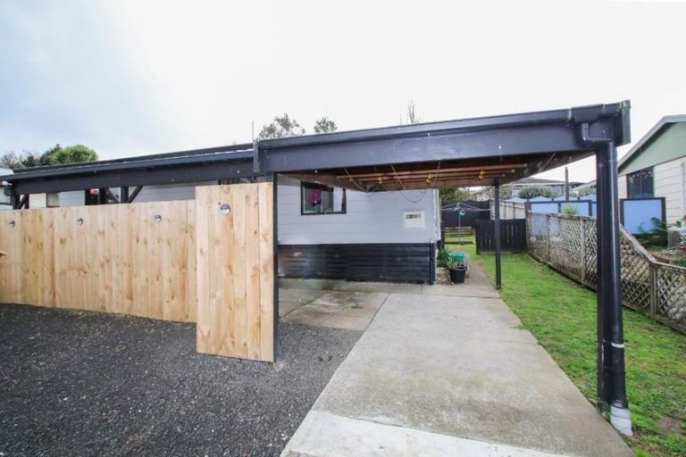 Photo of property in 42 Lindsay Crescent, Nawton, Hamilton, 3200