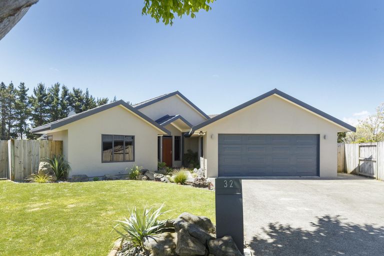 Photo of property in 32 Washington Parade, Milson, Palmerston North, 4414