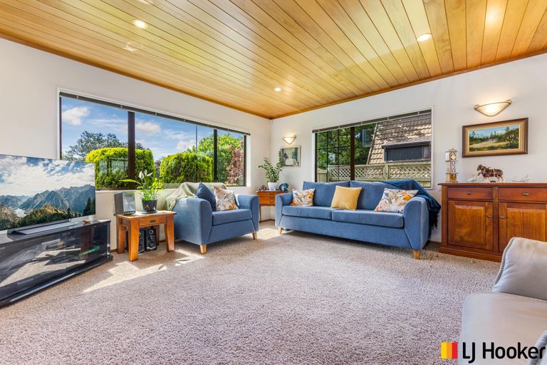 Photo of property in 56 Carnoustie Drive, Wattle Downs, Auckland, 2103