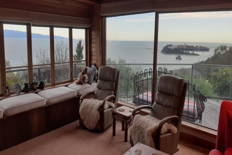 Photo of property in 4 Grenville Terrace, Moana, Nelson, 7011