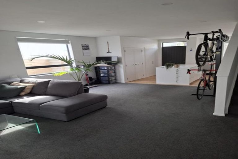 Photo of property in 1b Mamari Street, Rongotai, Wellington, 6022