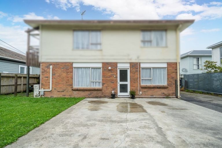 Photo of property in 1/35 Phillip Street, Johnsonville, Wellington, 6037