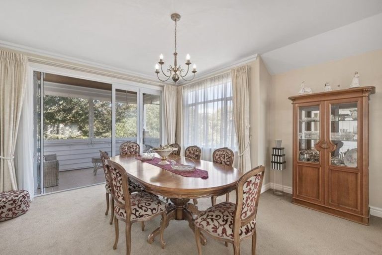 Photo of property in 104 Kitchener Road, Milford, Auckland, 0620