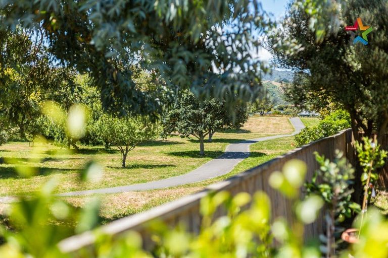 Photo of property in 25 Central Park, Paraparaumu Beach, Paraparaumu, 5032