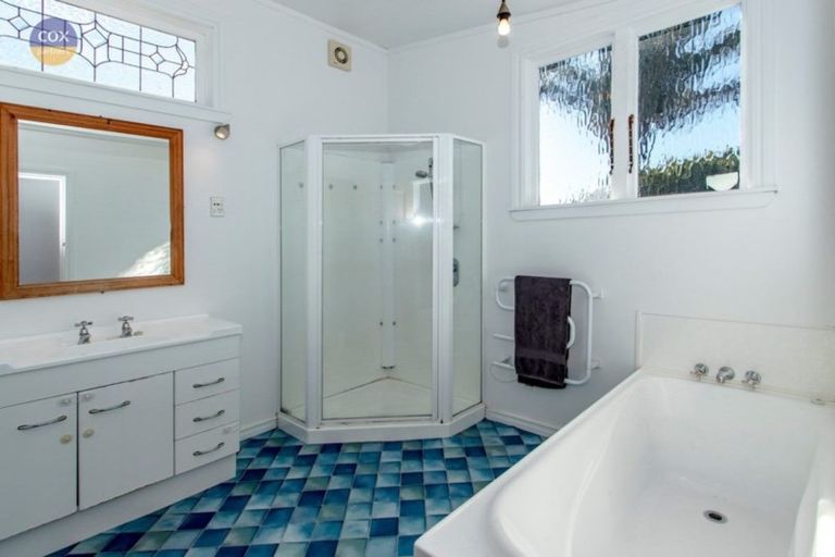 Photo of property in 99 Wellesley Road, Napier South, Napier, 4110