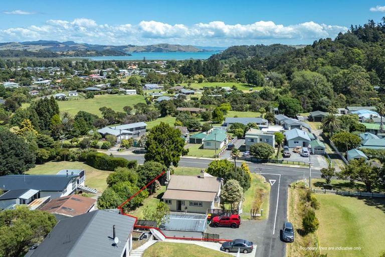 Photo of property in 34 Main Street, Coromandel, 3506