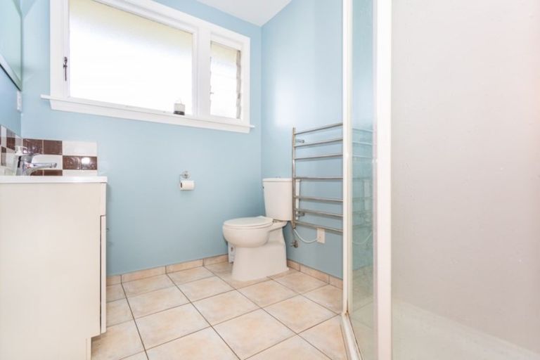 Photo of property in 1/30 Erin Crescent, Mairehau, Christchurch, 8013