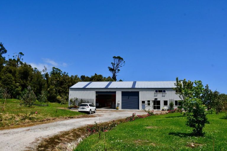 Photo of property in 49 Kongahu Swamp Road, Karamea, 7893
