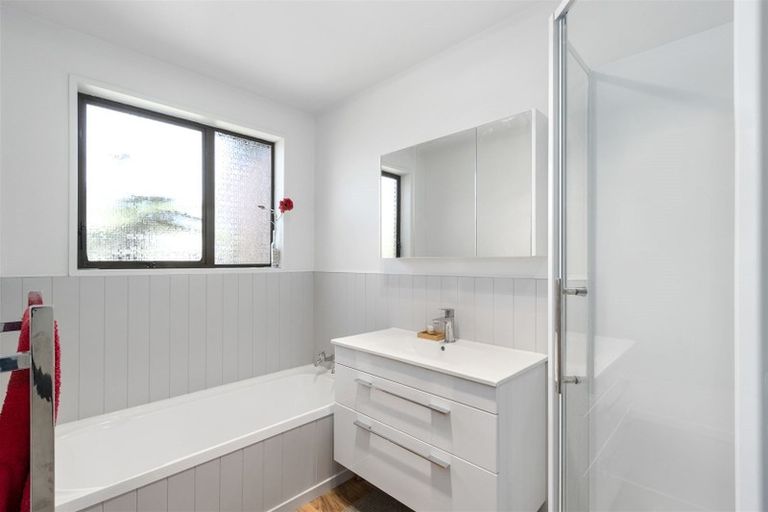 Photo of property in 1/22 Bowen Street, Upper Riccarton, Christchurch, 8041