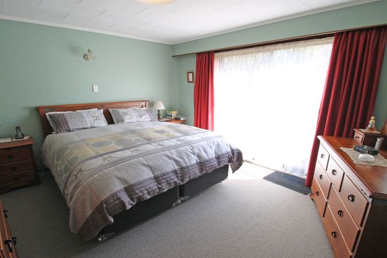 Photo of property in 69 Walton Park Avenue, Fairfield, Dunedin, 9018