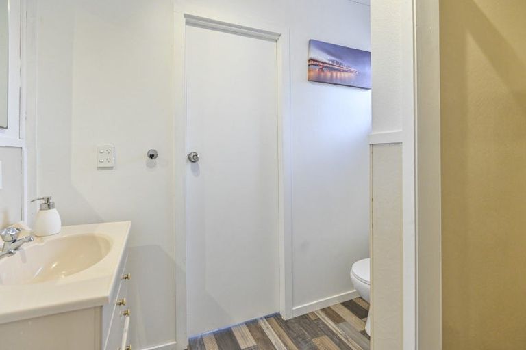 Photo of property in 1301 Briggs Place, Mayfair, Hastings, 4122