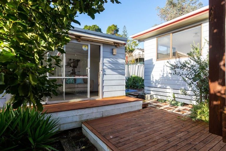 Photo of property in 69 Powrie Street, Glenfield, Auckland, 0629