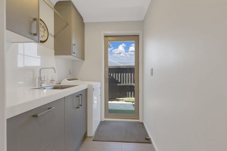 Photo of property in 59 Sequoia Way, Rangiora, 7400