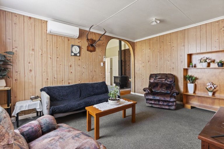 Photo of property in 10 Tiraumea Road, Pahiatua, 4910