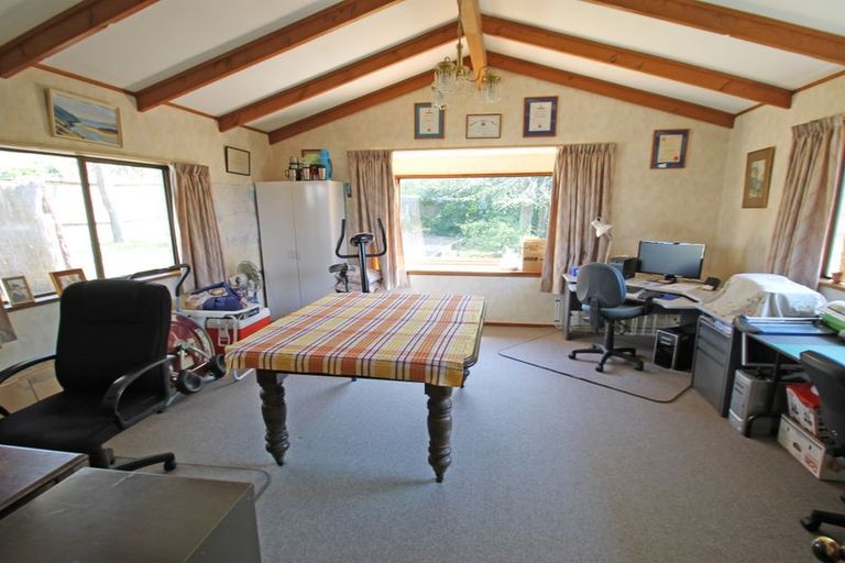 Photo of property in 69 Walton Park Avenue, Fairfield, Dunedin, 9018