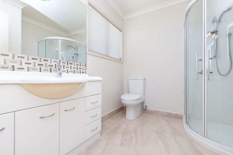 Photo of property in 22 Waipuna Place, Rototuna, Hamilton, 3210