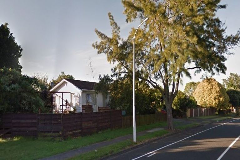 Photo of property in 35 Hyperion Drive, Randwick Park, Auckland, 2105