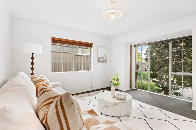 Photo of property in 1/8 Alicia Road, Somerville, Auckland, 2014