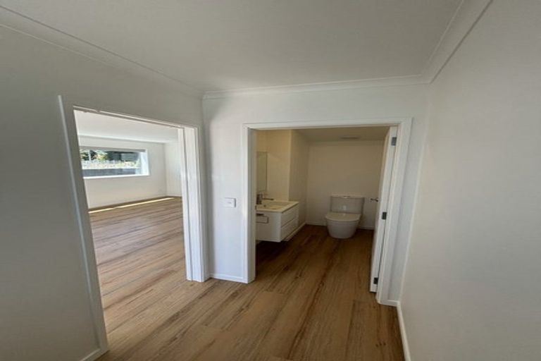 Photo of property in 56b Oxford Terrace, Epuni, Lower Hutt, 5011