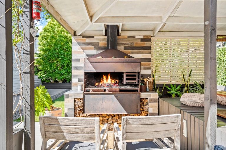 Photo of property in 9 Ruth Craig Place, Stanmore Bay, Whangaparaoa, 0932