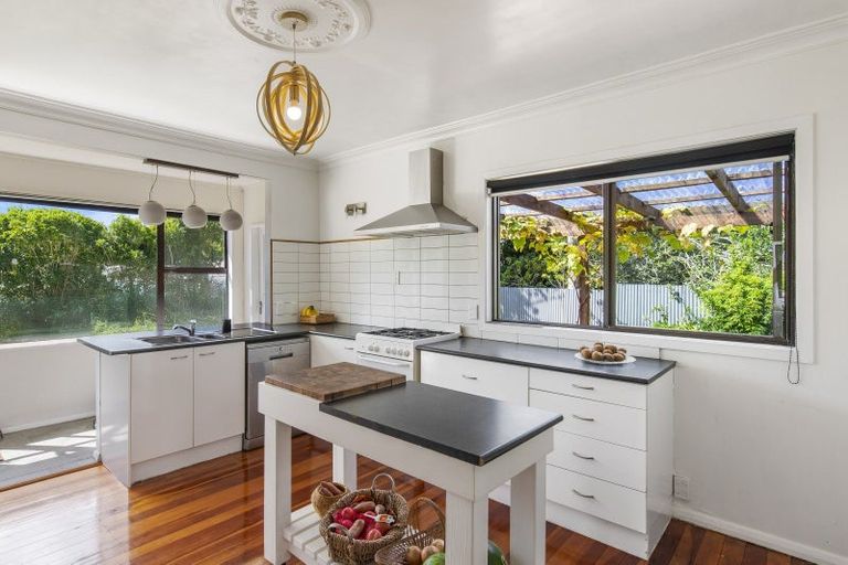 Photo of property in 13a Kawiu Road, Levin, 5510