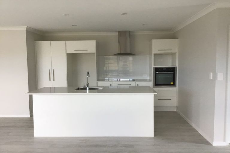 Photo of property in 12 Fearnley Grove, Pyes Pa, Tauranga, 3112