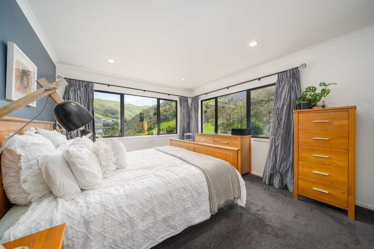 Photo of property in 6 Romaine Road, Churton Park, Wellington, 6037
