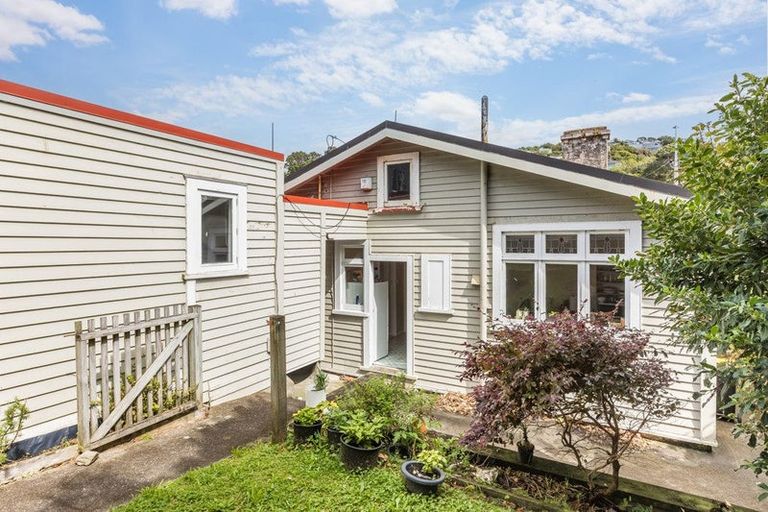 Photo of property in 169 Ohiro Road, Brooklyn, Wellington, 6021