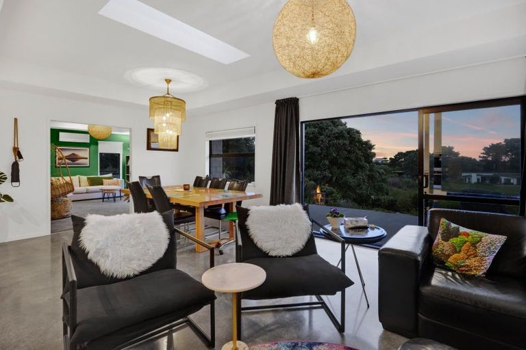 Photo of property in 6 Aytoun Street, Opunake, 4616