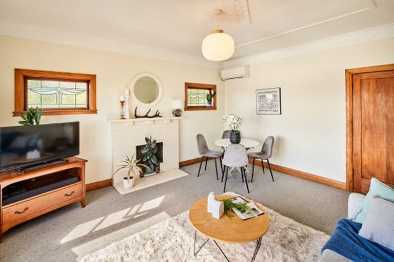 Photo of property in 93 Grafton Road, Roseneath, Wellington, 6011