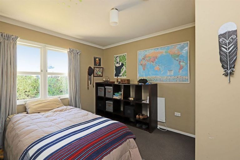 Photo of property in 98 Lipscombe Crescent, Havelock North, 4130