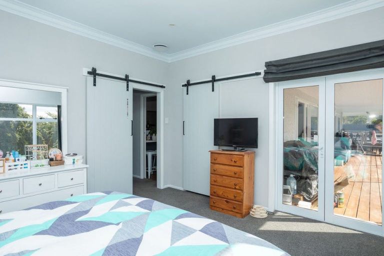 Photo of property in 16 Ruahine Street, Dannevirke, 4930