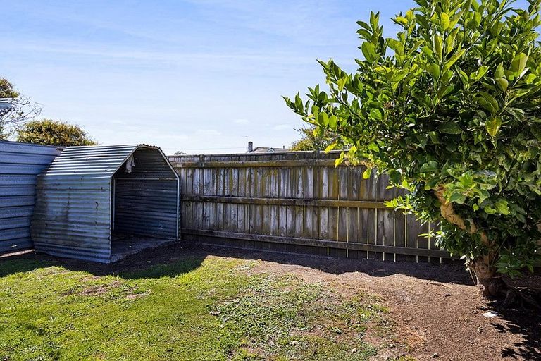 Photo of property in 8 Pacey Avenue, Hawera, 4610