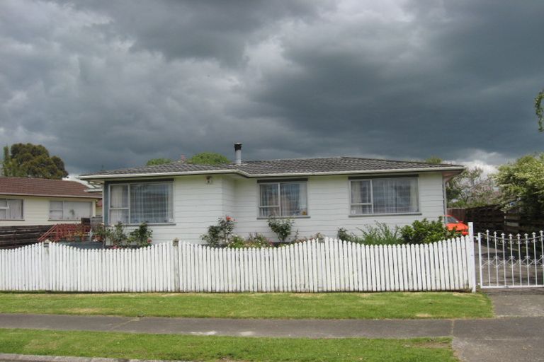 Photo of property in 22 Arnwood Street, Manurewa, Auckland, 2102