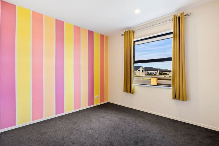 Photo of property in 76 Te Hurunui Drive, Pegasus, 7612