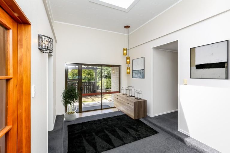 Photo of property in 31 Manu Crescent, Upper Vogeltown, New Plymouth, 4310