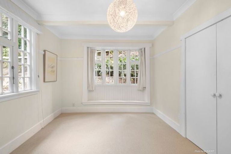 Photo of property in 145 Kelburn Parade, Kelburn, Wellington, 6012