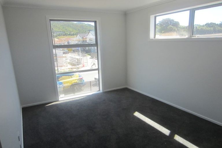 Photo of property in 21 Kaki Drive, Kenepuru, Porirua, 5022