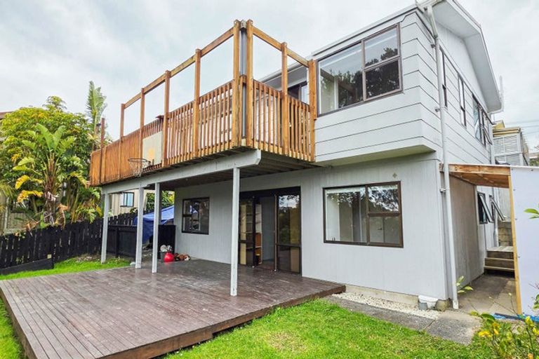 Photo of property in 25a Bay Street, Red Beach, 0932