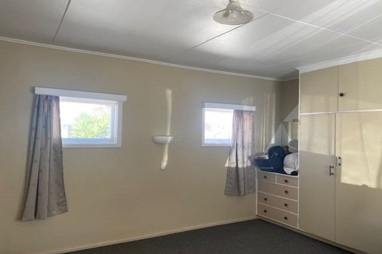 Photo of property in 223 Grove Road, Mayfair, Hastings, 4122