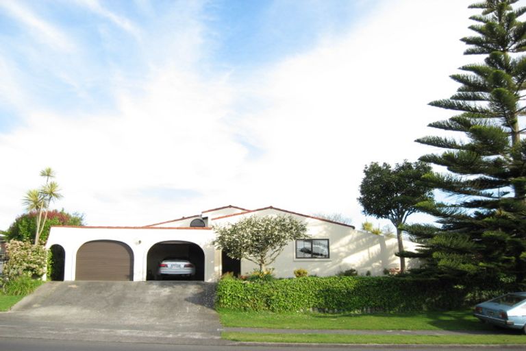 Photo of property in 20 Puketotara Street, Highlands Park, New Plymouth, 4312