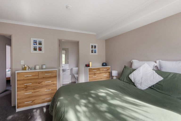 Photo of property in 3b Esmeralda Street, Welcome Bay, Tauranga, 3112