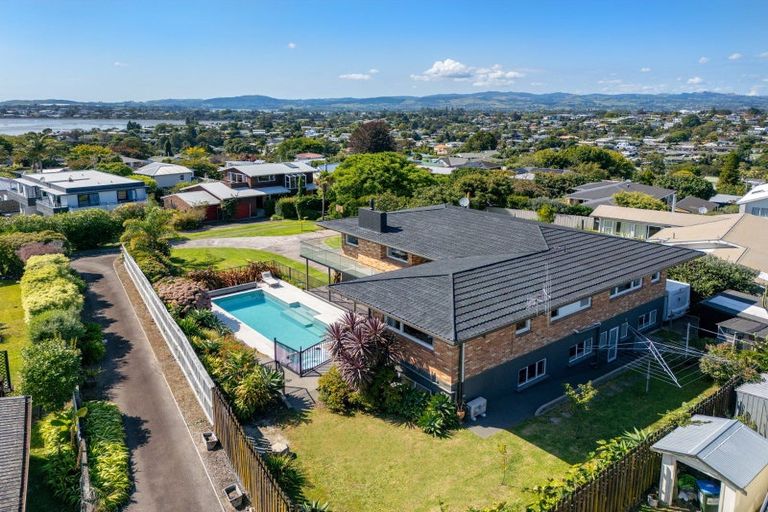 Photo of property in 19 Darraghs Road, Brookfield, Tauranga, 3110
